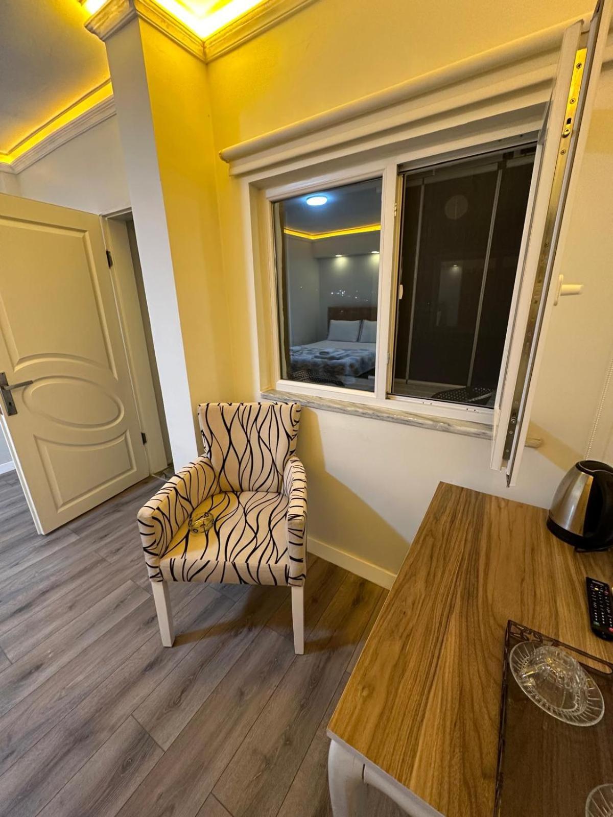 Pilot Hotel 2 Tayakadin Eksteriør bilde